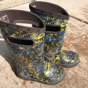 Little Boys Bogs Rainboots Size 10